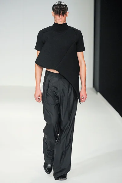 Look 13
